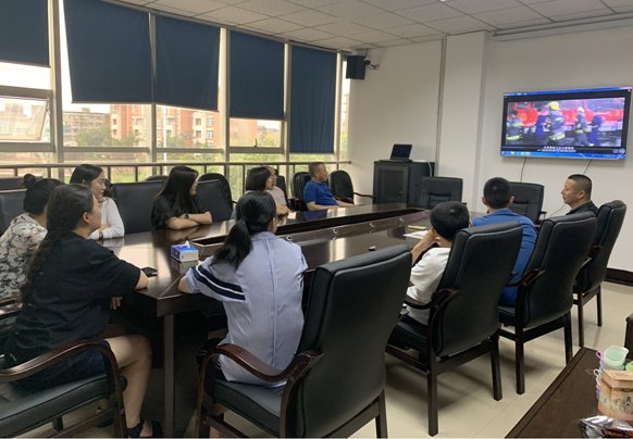 ec7347210f740d95631a094f200c8bd